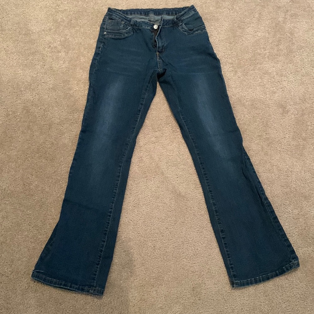 Mid-rise flared jeans